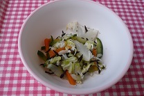 写真：しらすとひじきのサラダ