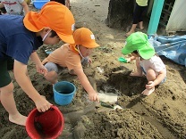 写真：泥んこ遊び1