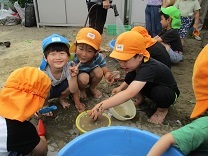 写真：泥んこ遊び7