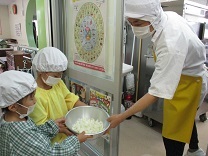 写真：カレーパーティ調理5