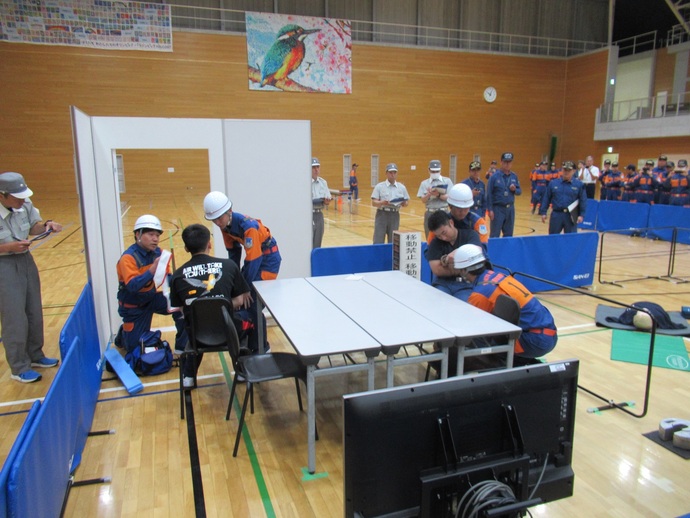 審査会中の写真