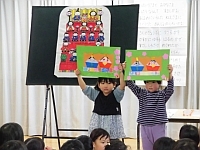 写真:3歳児のひな人形製作