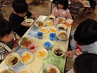 写真:会食の様子