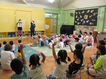 写真：プール開き集会