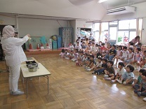 デモンストレーションの様子の写真