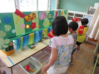 ワニワニパニックコーナーを楽しんでいる様子の写真