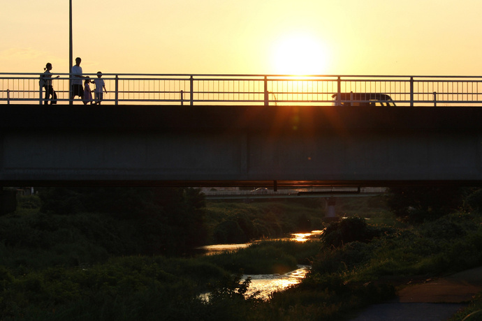写真:『祭りの帰り道』