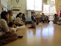 写真：なかよし劇場0歳児1