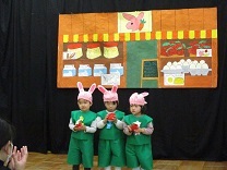 写真：なかよし劇場2歳児4