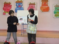 節分の説明をしている写真