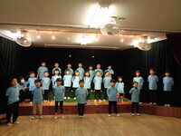 写真:うたっている5歳児