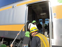 写真:グリーン車に乗り込むところ