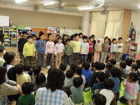 写真:4歳児の出し物