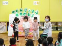 写真：新入園児紹介4