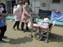 写真：園庭遊び1