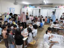 写真:グリンピースさやむき3