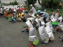 八小に避難した写真