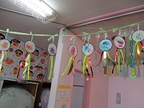 ホールの飾りの写真