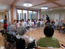 写真:友遊さんとの交流1