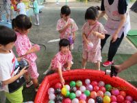 ヨーヨー釣りの写真です。