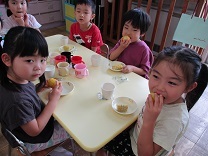 写真：とうもろこし皮むき8