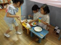 写真:バーベキューごっこ4