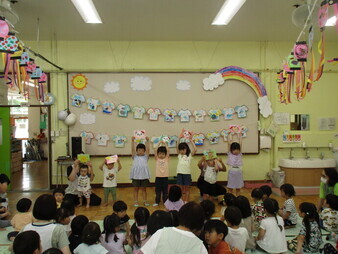 誕生会の様子の写真