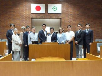 提言後集合写真