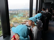 プラネタリウムを見終わった写真