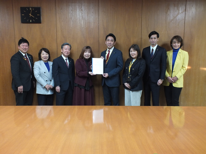 民生文教委員会写真