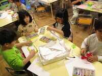 絵を描いている写真1