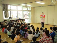 避難訓練の集会の写真