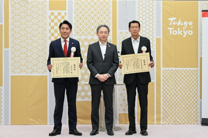 写真：受賞後の記念撮影
