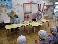 写真：カレーパーティーの様子2