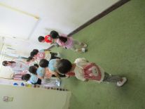 遠足ごっこ
